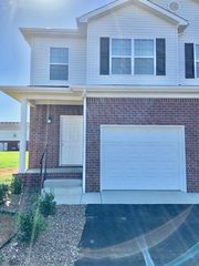 249 Moss View St, Bowling Green, KY 42101