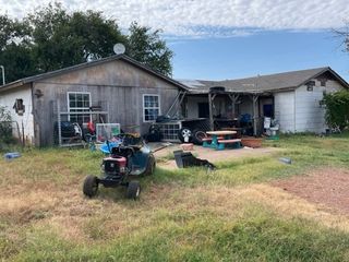501 E  Lincoln Ave, Electra, TX 76360