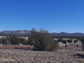 1358 W  Greenhorn Rd, Seligman, AZ 86337