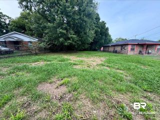 Dale St, Mobile, AL 36610