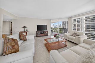 1915 Brickell Ave #1607C, Miami, FL 33129