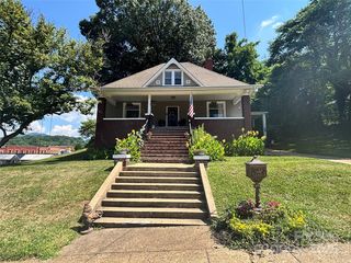 173 Academy St, Canton, NC 28716
