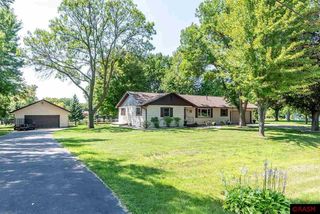 125 Bittersweet Ln, Mankato, MN 56001