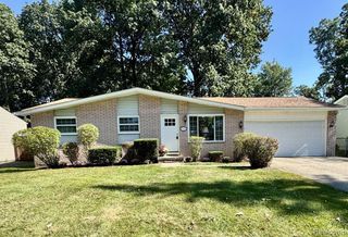3420 Ellenboro St, Troy, MI 48083