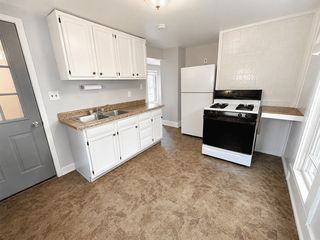 604 Homewild Ave #2, Jackson, MI 49201
