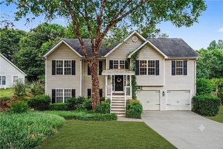 388 Arrowhatchee Dr, Winder, GA 30680