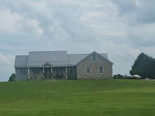 858 E  Perry Rd, Ligonier, IN 46767