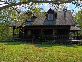 80 Deer Farm Rd, Burkesville, KY 42717
