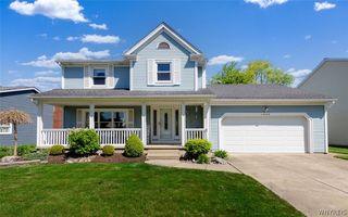 1042 Thomas Fox Dr E, North Tonawanda, NY 14120