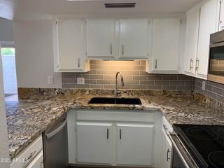 936 E REDFIELD Road, Tempe, AZ 85283