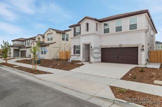 15997 Mavericks Ln, Lathrop, CA 95330