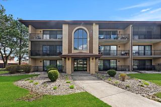 15647 Garden View Ct   #1A, Orland Park, IL 60462