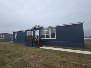130 Goldwater Dr #438, Kyle, TX 78640