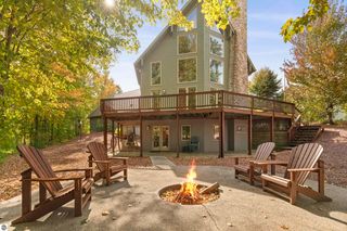 7947 Gogebic Ct, Thompsonville, MI 49683