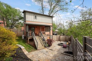 47 Mulberry St, Woodfin, NC 28804