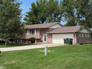 607 7th St, Bode, IA 50519