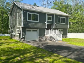 102 Wells Rd, Becket, MA 01223