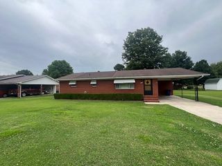 1307 S  Ballard St, Rector, AR 72461