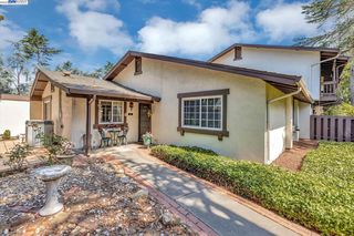 382 Serramonte Ter, Fremont, CA 94536