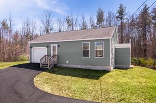734 River Road, Eliot, ME 03903