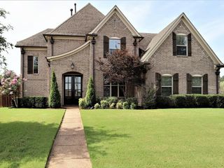 163 Upper Fields Ln, Collierville, TN 38017