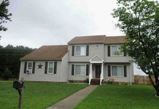 3410 Frost Flower Ct, Chesapeake, VA 23323