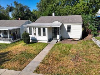 3350 Jackson Ave, Kansas City, MO 64128