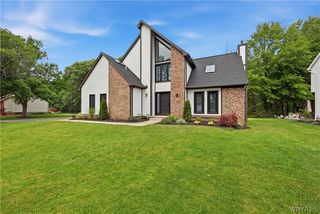113 Meadow Spring Ln, East Amherst, NY 14051