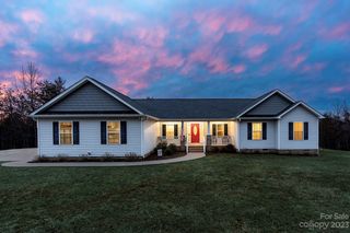 5536 Miller Mill Rd, Hickory, NC 28602