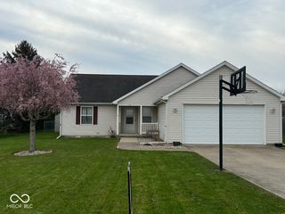 611 E  Jackson St, Mulberry, IN 46058