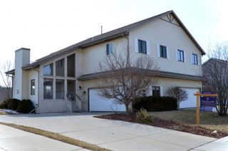 2247 Patrick Ln, Waukesha, WI 53188