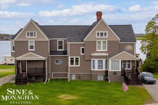 1337 Oakland Ave, Saint Clair, MI 48079