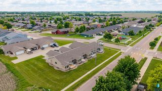 2514 E  Augusta St, Brandon, SD 57005