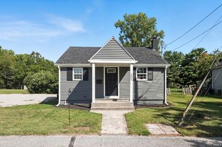 201 East St, Churubusco, IN 46723