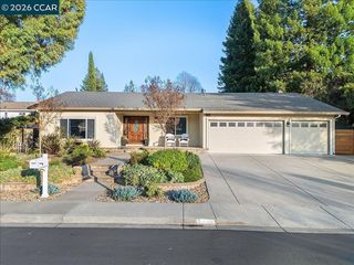 1306 Brookside Dr, Danville, CA 94526