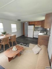 301 Mantle Ave #286KCB, Jackson, MI 49202