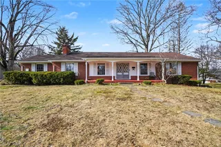 1821 Ganyard Rd, Akron, OH 44313