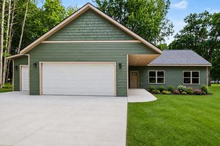 9621 Sunset Dr, Stanwood, MI 49346