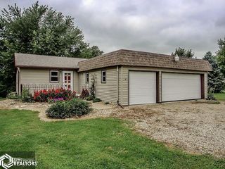1955 Vine Ave, Marshalltown, IA 50158