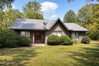 1403 Hunter Creek Rd, Charleston, MS 38921