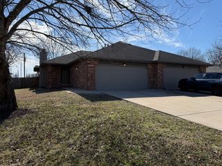104A Tonya St, Nixa, MO 65714