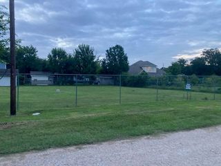 1323 Phyllis St #20, Rosharon, TX 77583