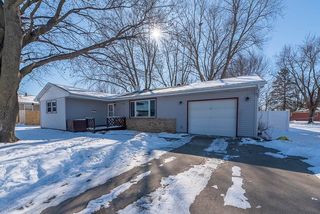 211 Edison Ave, Janesville, WI 53546