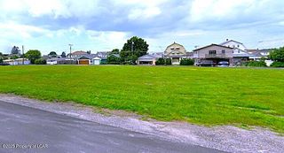 321-359 Dietrich Ave, Hazleton, PA 18201