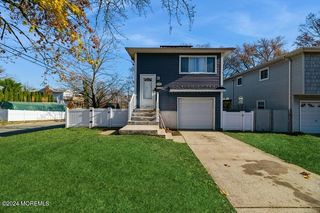 296 Beachwood Way, Keyport, NJ 07735