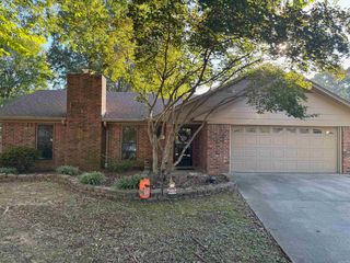13 W  Rockwood Dr, Conway, AR 72034