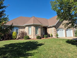 507 Suburban Dr, Kirksville, MO 63501