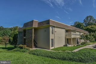 5765 Rexford Ct, Springfield, VA 22152