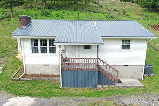 78 Pineview Dr, Honaker, VA 24260