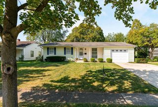3809 Hillcrest St W, Hilliard, OH 43026